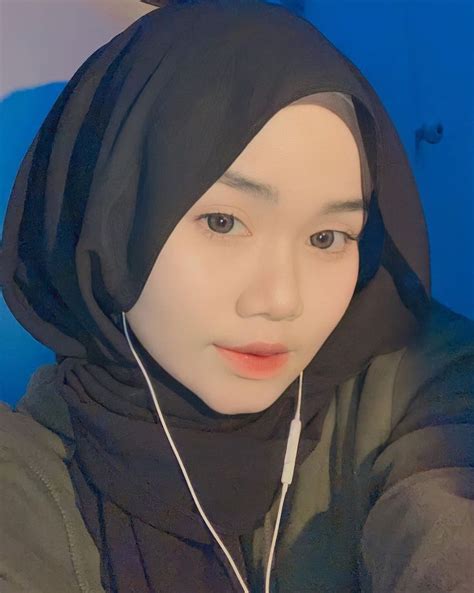 Malaysian Girl Beautiful Hijab Foto Cewek Hijab Aesthetic Cool Girl