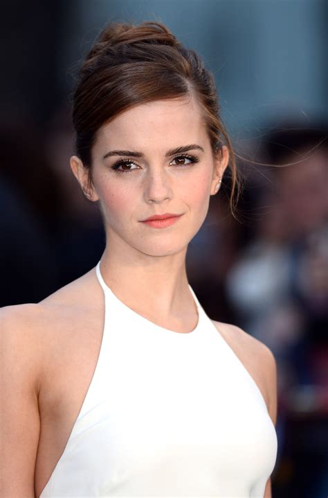 Emma Watson Feminist Book Club — A Step By Step Guide To