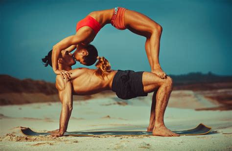 10 Yoga Poses You Can Do With Your Partner BookYogaRetreats Com