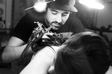 Tattoo Artist At Work Stock Photo Download Image Now 2015 Adult
