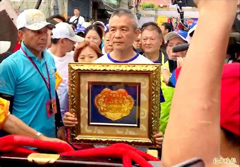 橞, 潓, 繐, 蟪, 韢. 獻金牌迎大甲媽 昔日殺手謝惠仁在列 - 地方 - 自由時報電子報