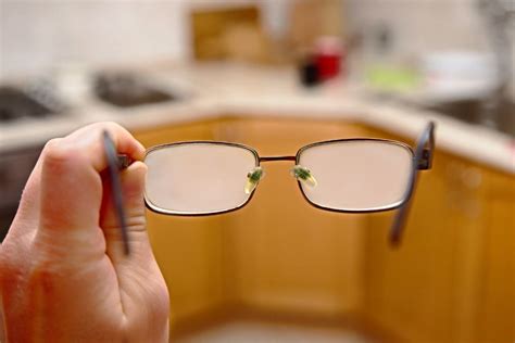 How To Prevent Your Eyeglasses From Fogging Up Classicspecs