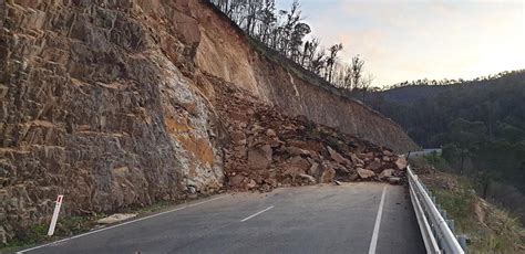Landslide Blocks Road 995 And 999 Gippslands Trfm Local National