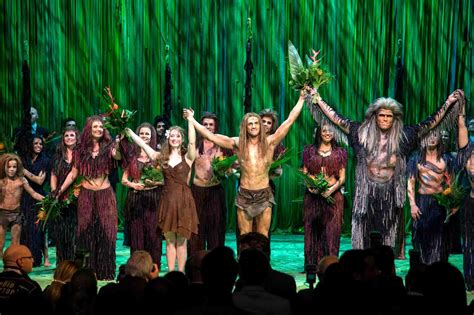 Grandiose Premiere Disneys Musical Tarzan Towat