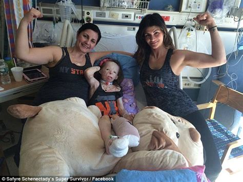 Young Fire Survivor Safyre Terry To Share Christmas Cheer In Shelters Daily Mail Online