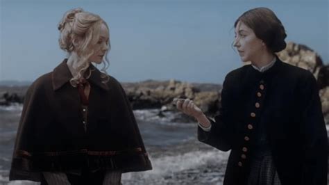 This Hilarious Snl Skit Perfectly Spoofs Lesbian Period Dramas