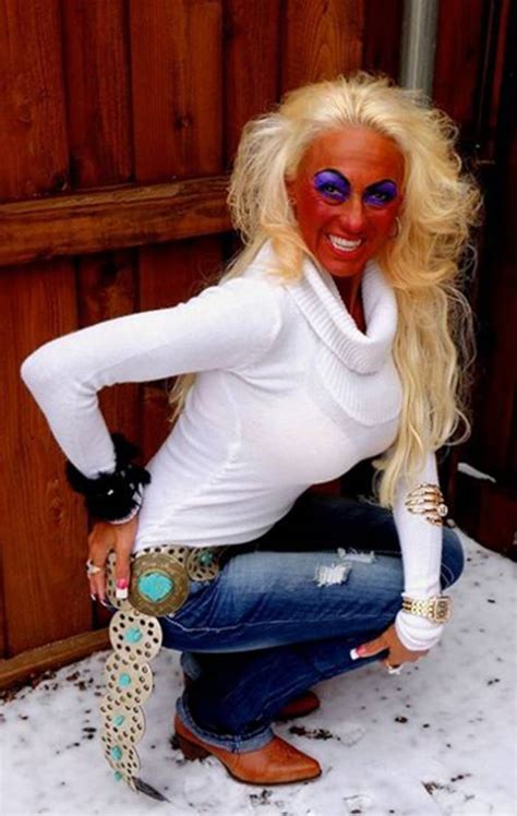 teak a look at this scary lot these are the worst fake tan fails of all time thatviralfeed