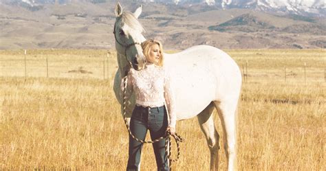 Stephanie Quayle Infuses Her Western Roots Into New Ep If I Was A Cowboy Sounds Like Nashville