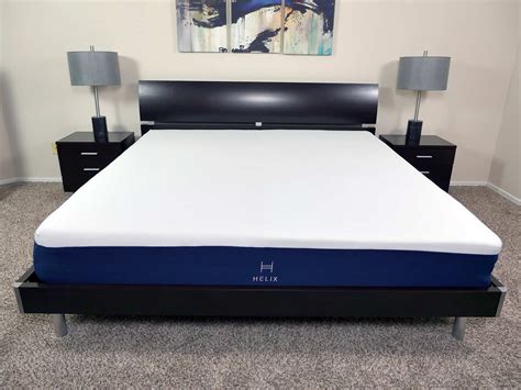 Saatva specializes in luxury mattresses at an affordable price, and to make online mattress shopping easier, their website features a simple quiz to match you with the comfiest option. 10 Best Mattress under 1000 Dollars in 2020 - Best Mattresso