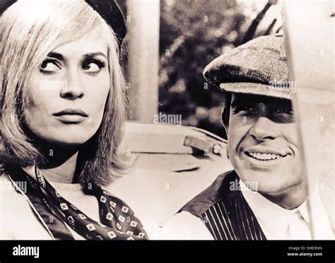 Warren Beatty Bonnie And Clyde Hi Res Stock Photography And Images Alamy
