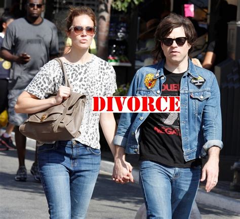Mandy moore is reacting to ryan adams' public apology from the fourth of july weekend. Mandy Moore Relationship With Boyfriend Taylor Goldsmith ...