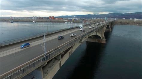Коммунальный мост Красноярска обследуют для большого ремонта ДЕЛА