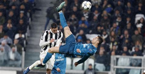 ¿a Qué Altura Remató De Chilena Cristiano Ronaldo Defensa Central
