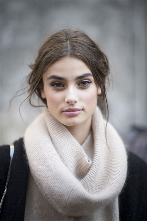 Bushy Eyebrows Are Sexy 8 Things That Make Victoria S Secret Angel Taylor Hill Feel Sexy As