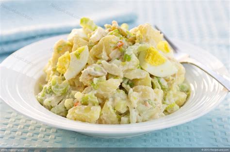 Potatoes, sour cream and chives. New England Potato Salad with Sour Cream Dressing Recipe