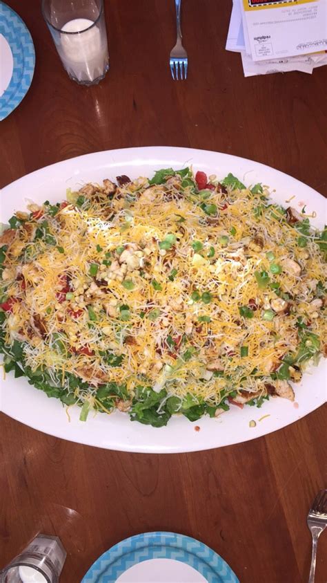 · the pioneer woman's best chicken dinner recipes , by healthy living and lifestyle. Ree Drummond chicken taco salad http://thepioneerwoman.com ...