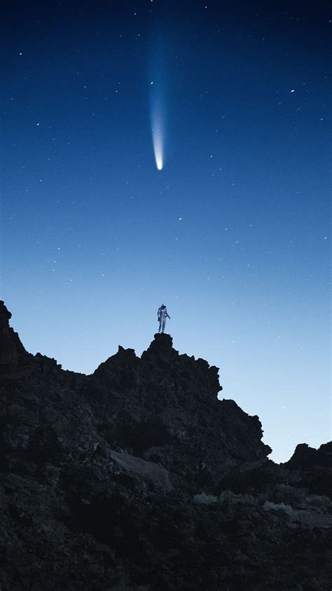 Astronaut And Comet Astronaut Earthvision Nasa Spacex Astronomy