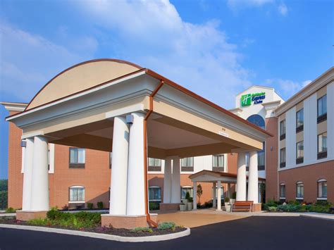 Holiday Inn Express And Suites Akron Regional Airport Area Hotel By Ihg