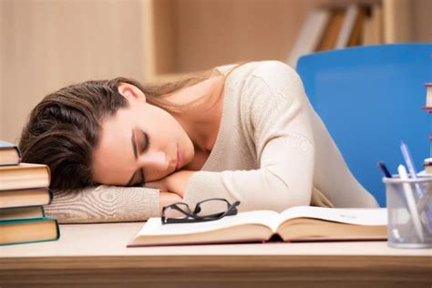 10 Health Benefits Of Taking Naps Remedygrove