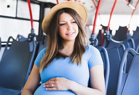 Pregnant Woman Forced To Beg For A Seat On Bus Before Fainting From