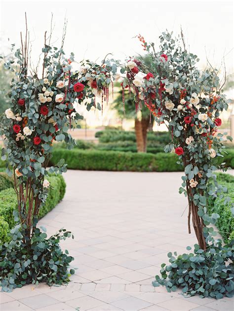 Arches can be wrapped in blossom wedding flowers offers a versatile venue set up service. 30 Best Floral Wedding Altars & Arches Decorating Ideas ...