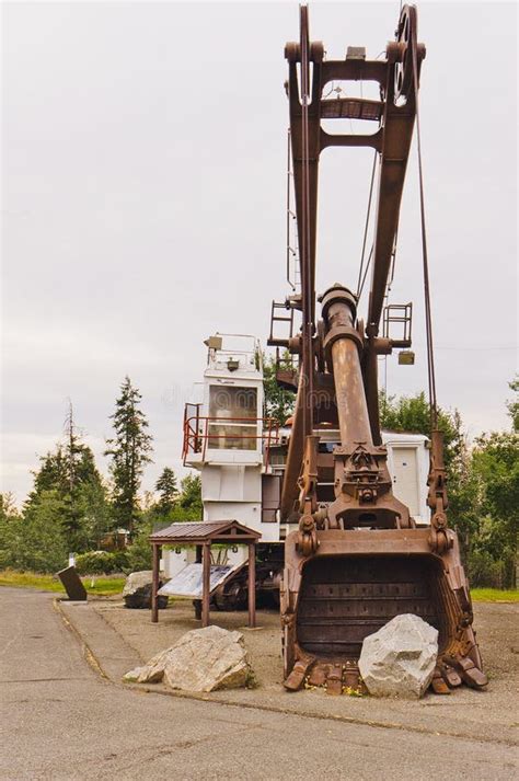 Large Mine Excavator Shovel Editorial Photo Image Of Copper