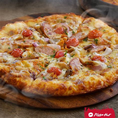 Enjoy the buy 1 free 1 promotion for pizza hut medium pizzas. Pizza Hut: Buy 1 Regular Free 1 For Pizza Lovers! - Foodie