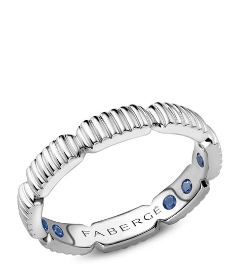 white gold and sapphire fluted gemsation ring