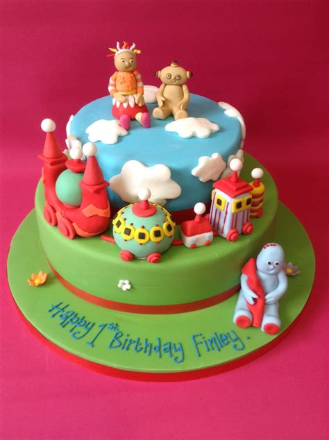 Nothing can be better than receiving a surprise in the form of cakes. Children's Birthday Cakes | The Little Cake Cottage