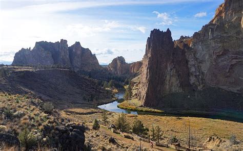 Tips For Hiking Smith Rock State Park In Bend Oregon