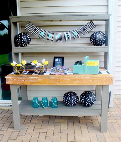 4.5 out of 5 stars. Moon & Star Themed Birthday Party: Little B Turns 2 ...