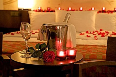 4 Tips To Putting Heads In Hotel Beds This Valentines Day 2018 Hints