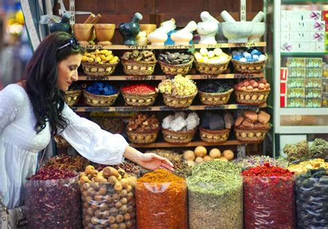 11 Tips For Visiting The Souks In Dubai