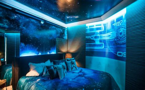 Light pink paint colors for bedrooms star trek themed homes easy guest bedroom for apartment decorating ideas modern electric radiators save. Star Trek Themed Hotel Room in Sao Paulo - MightyMega