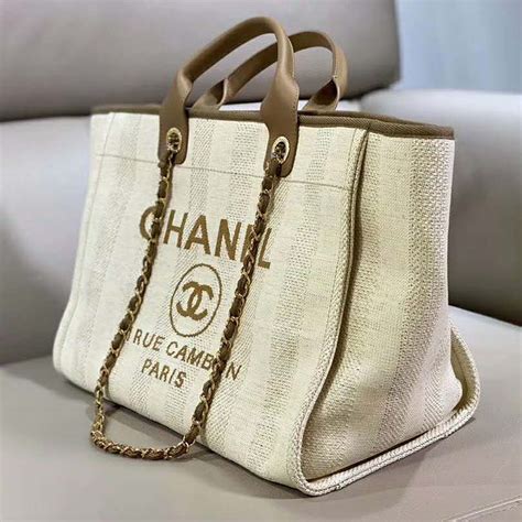 Chanel Women Shopping Bag In Mixed Fibers Beige Lulux