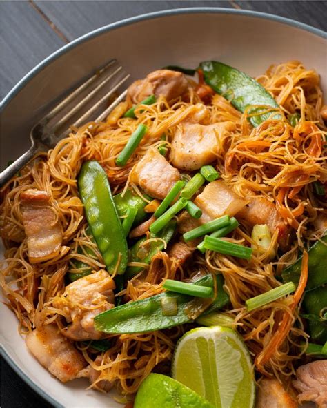 One Pan Filipino ‘pancit Bihon Noodles Pancit Noodle Recipe The
