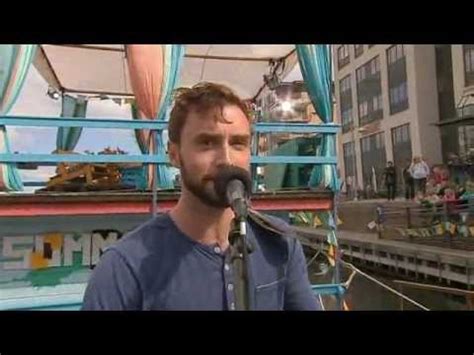 Nu har det efterlängtade sommarlovet börjat ! Måns Zelmerlöw - En kväll i juni-Sommarlov 2012 - YouTube
