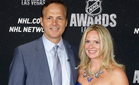 Video Lightning Coach Jon Cooper Hits Red Carpet At Nhl Awards Fox