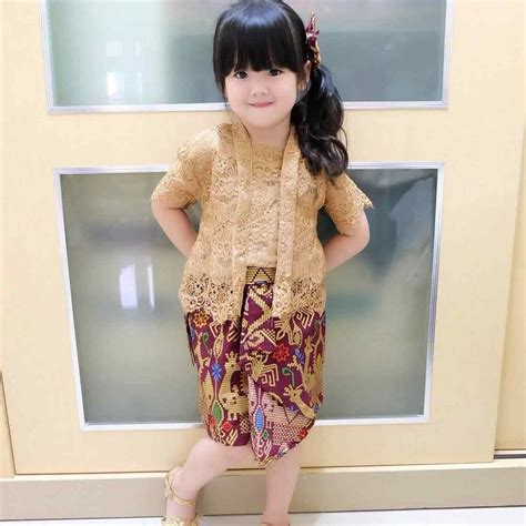 Model baju gamis ibu dan anak perempuan 2019 bnews. √ 30+ Model Kebaya Anak Perempuan Modern Terbaru 2020