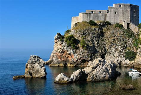 Fort Lovrijenac Next To Old Town Dubrovnik Croatia Encircle Photos