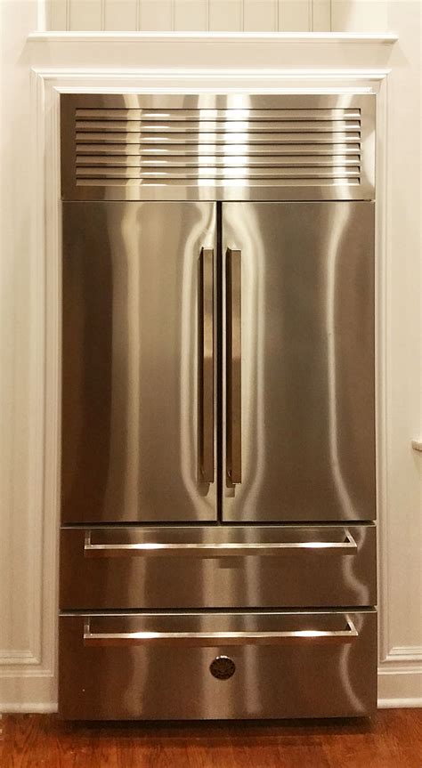 It has a front vent, which means it is perfect for building it into your kitchen. Refrigerator Vents - Micro Trim