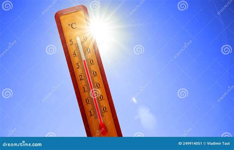 Thermometer With Celsius Scale Showing Extreme High Temperature Stock Illustration