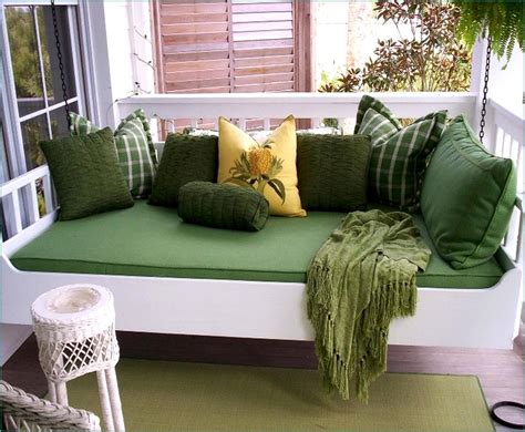 An essential part of your daybed is the daybed mattress. Outdoor Daybed Mattress: Style and Comfort Maker for Your ...