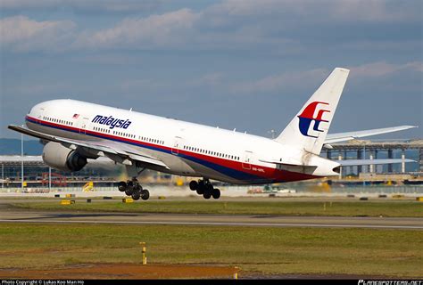 9m Mrl Malaysia Airlines Boeing 777 2h6er Photo By Lukas Koo Man Ho