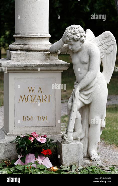 Tombe De Wolfgang Amadeus Mozart St Marxer Friedhof Cimetière