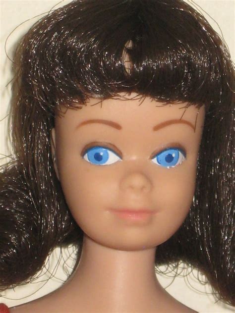 Vintage Brunette Bubblecut Barbie 850 Doll Ebay Original Barbie