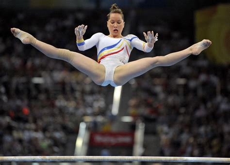 Steliana Nistor Romanian Gymnast Gimnasia Olimpica Gimnasia