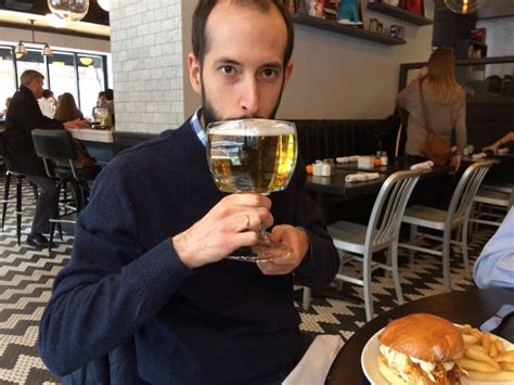 Mom's kitchen and bar nyc. Mom´s Kitchen & Bar: Cocina americana en un ambiente muy ...