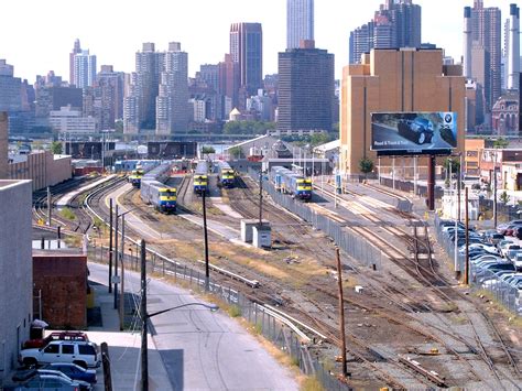 The east river to the west; Long Island City station - Wikipedia