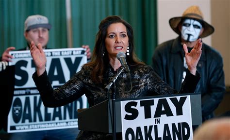 Oakland Mayor On What Went Wrong With Raiders